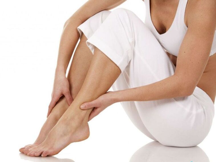 symptoms of varicose veins in the legs